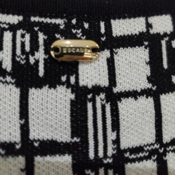 Escada knitted large tank top size L - Picture 4 of 5